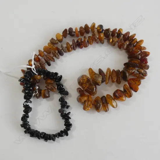 AMBER CHIP NUGGET NECKLACE & BLACK AGATE BRACELET