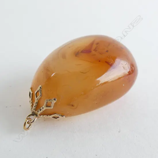 GOLD PLATED CAPED AMBER ?  PENDANT