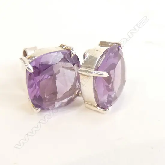 AMETHYST & SILVER EARRINGS 