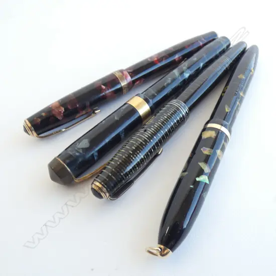 4 FOUNTAIN PENS