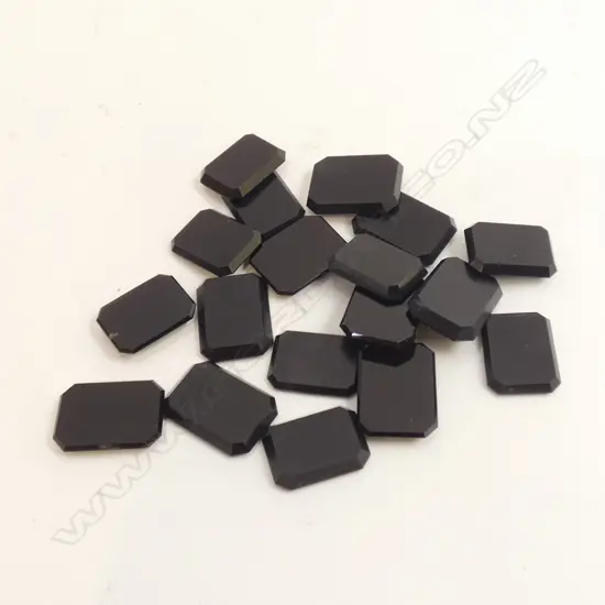 BAG ASST OCTAGONAL ONYX PCS 