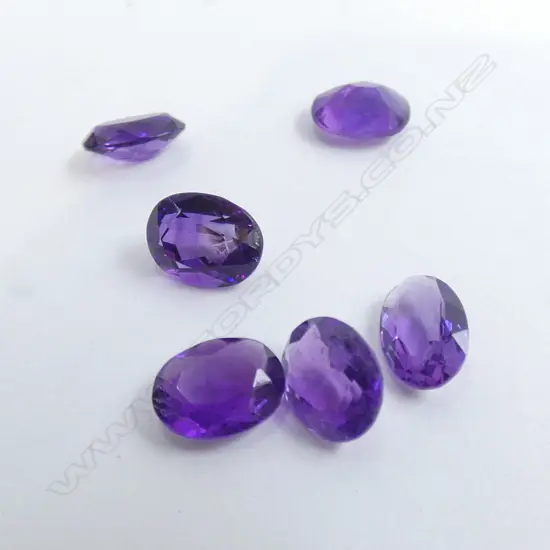 BOX 6 OVAL AMETHYST STONES 9.5CT