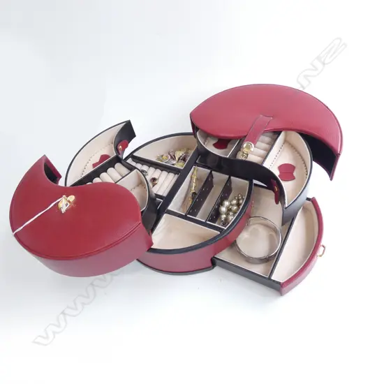 RED JEWELLERY BOX & COSTUME CONTENTS 200mm dia 