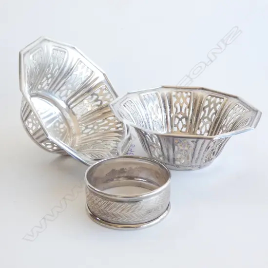 PR STG SILVER DISHES (DIA 90MM) & NAPKIN RING - TOTAL WGT 72GMS