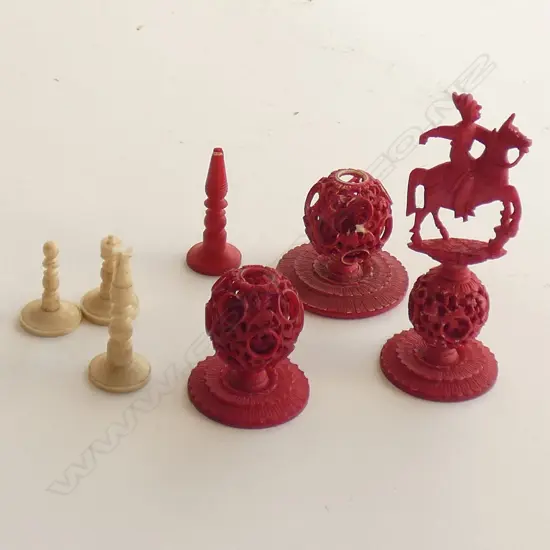 OLD CARVED IVORY PART CHESS PCES