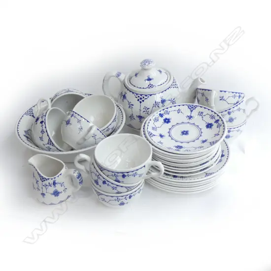MASON IRONSTONE DENMARK BLUE TEASET & BOWL