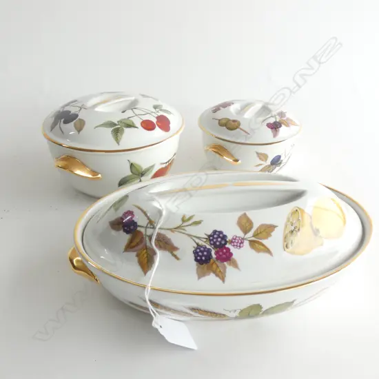 3 ROYAL WORCESTER EVESHAM DISHES