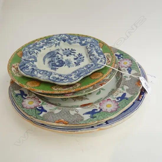 MASONS IRONSTONE 2 ANTIQUE PLATES & FLORAL VASE
