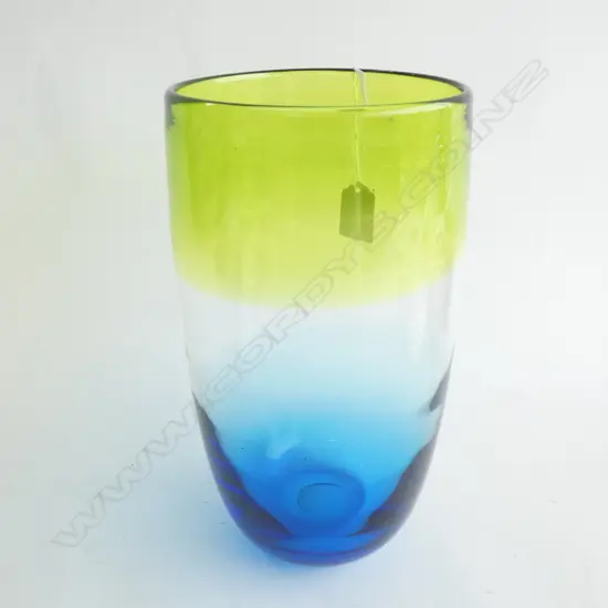 LG HANDBLOWN ART GLASS VASE; CHARTREUSE & BLUE - PONTIL MARK TO BASE  H. 275MM