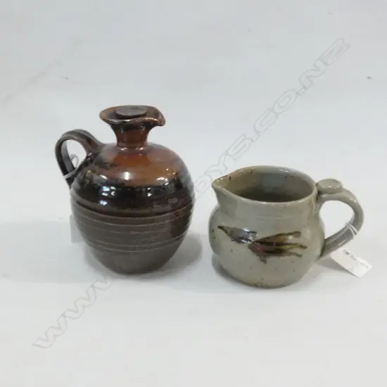 2 SMALL POTTERY JUGS 1 SIGNED JOHN PARRY 1 SIGNED WNZ 