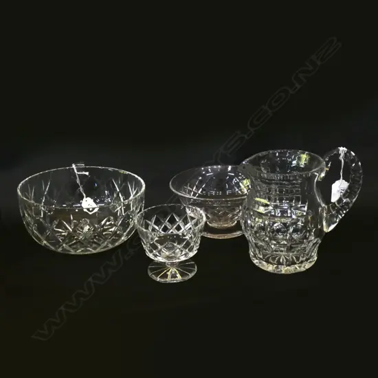 THREE ASST CRYSTAL BOWLS (LARGEST DIA 200MM) + JUG H. 180MM