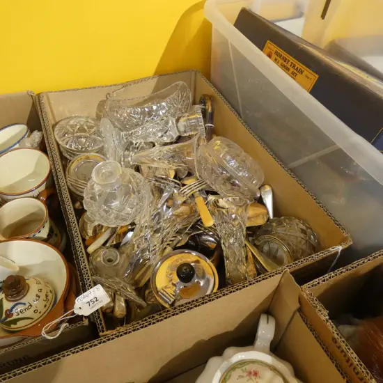 BOX LOT EP CUTLERY, CRYSTAL ETC