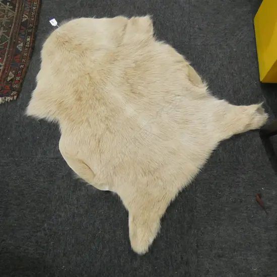 HIMALAYAN GOAT HIDE RUG L 900MM