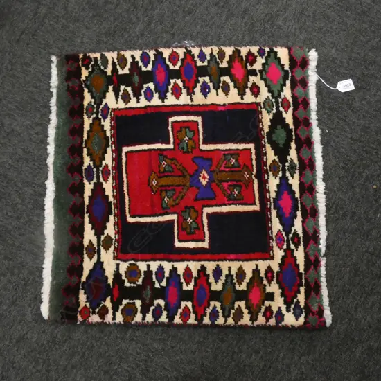 #68C PERSIAN HAMADAN HAND KNOTTED RUG 56 X 52 CM