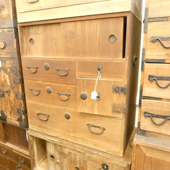 OLD JAPANESE SMALL COLLECTOR'S CABINET 7 DRAWER PR DRS H.590mm