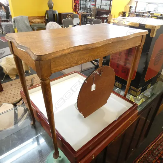 QUEEN ANNE STYLE OAK SIDE TABLE 635x325mm