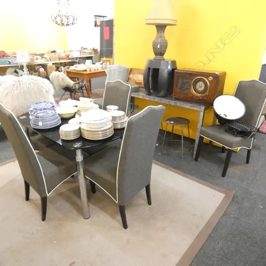 6 UPHOLSTERED CHAIRS