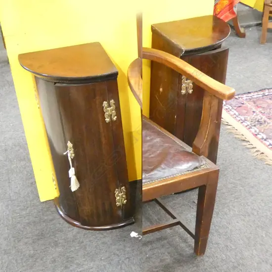 PR SMALL MAHOGANY CORNER CABINETS H.670mm