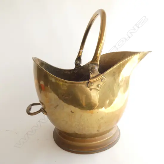 BRASS COAL SCUTTLE