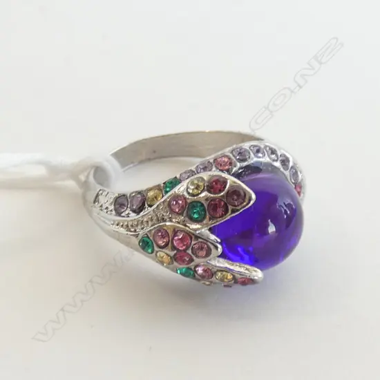 FAUX PURPLE AND COLOURED STONE SIL TONED RING SIZE S