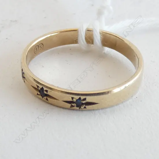 9CT GOLD & SAPPHIRE RING 1.6 GRAMS