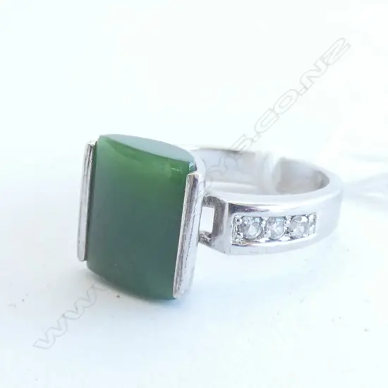 GREENSTONE & CZ RING SET IN STERLING SILVER