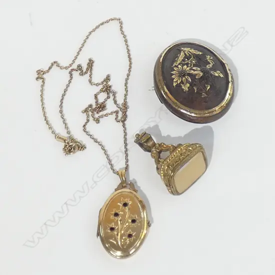 TORTOISESHELL BROOCH, PENDANT NECKLACE & SEAL