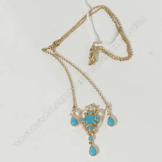 9CT GOLD TURQUOISE/SEED PEARL PENDANT AND 9CT GOLD CHAIN