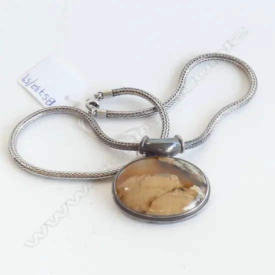 SILVER & AGATE NECKLACE 