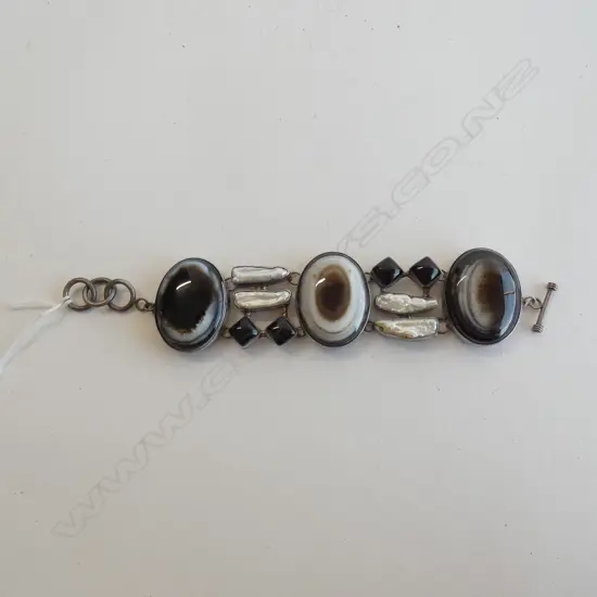 950 SILVER, AGATE & PEARL BRACELET