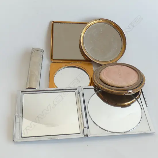 3 COMPACTS + A LIGHTER