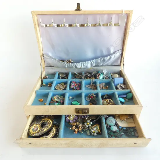 CASE ASST. COSTUME JEWELLERY