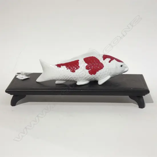 ORIENTAL CERAMIC FISH WITH WOODEN STAND L 340MM