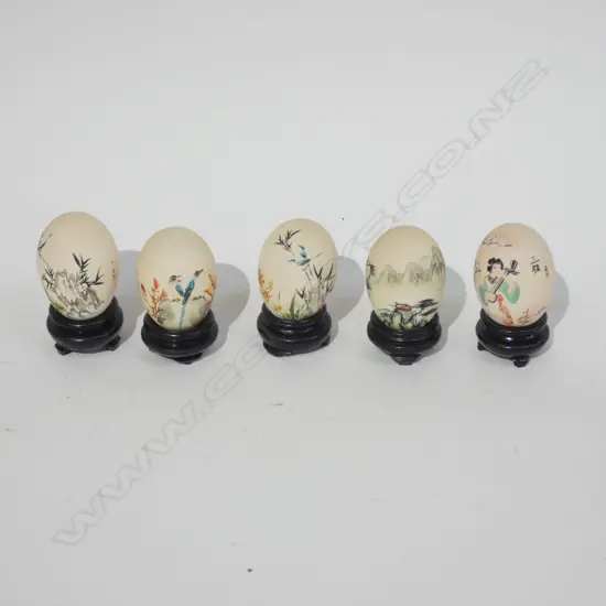 5 ORIENTAL PAINTED EGGS & WOODEN STANDS 