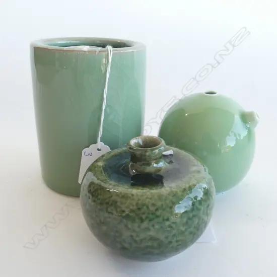ORIENTAL CELADON BRUSH POT (H 115MM) WATER DROP POT & WATER POT (75MM)