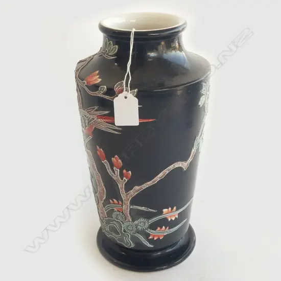 JAPANESE HAND PAINTED ROYAL NISHIKI VASE - H 300MM