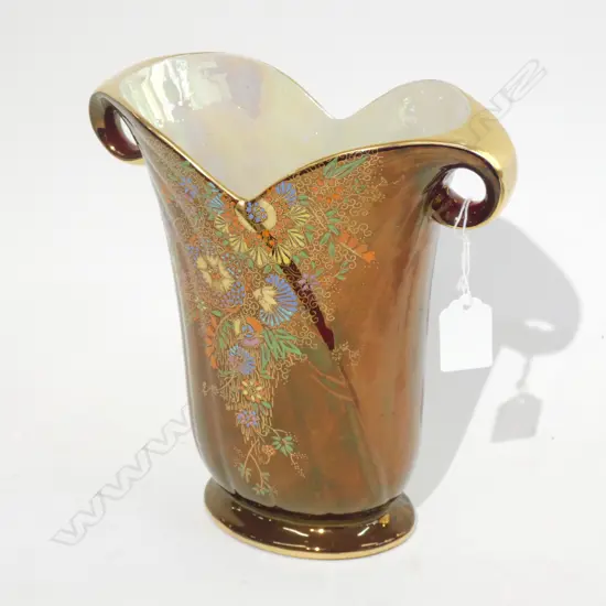 CROWN DEVON FIELDING’S ART DECO LOOP HANDLED HAND PAINTED FLORAL LUSTRE VASE H 220MM