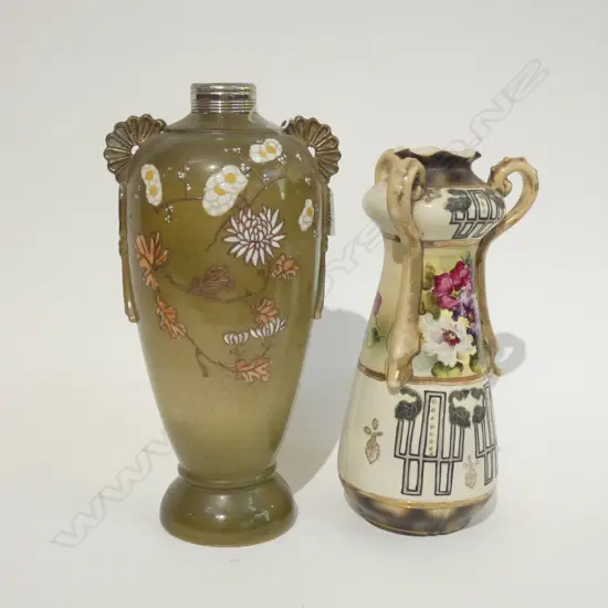 TWO ART NOUVEAU JAPANESE VASES H 290 MM