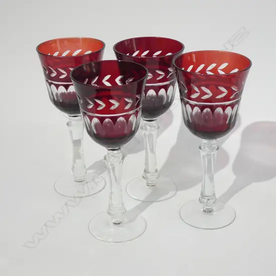 SET 4 VENETIAN RED FLASHED WINE GLASSES