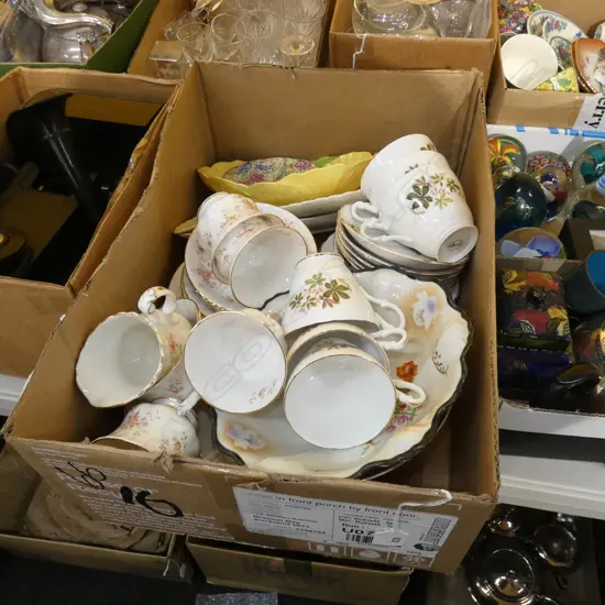 BOX ASST CHINA; ROYAL ALBERT / CARLTON WARE ETC