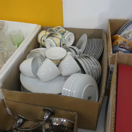 BOX LOT ASST. JAPANESE DINNER WARE