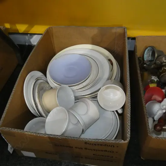 BOX LOT ASST. CROWN LYNN ETC