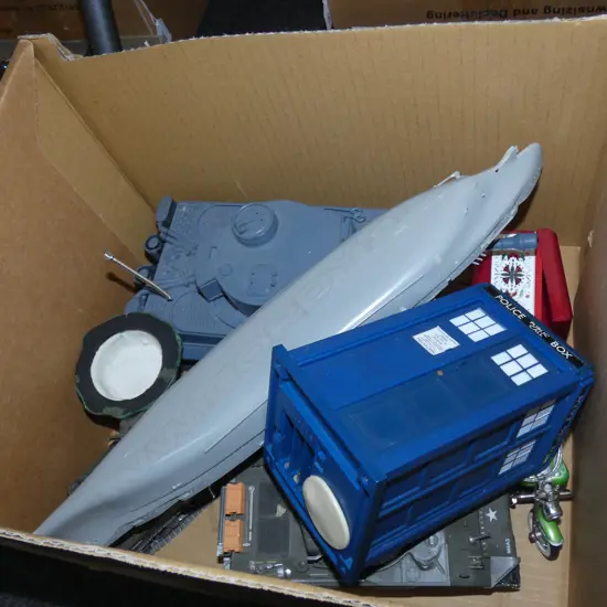 BOX ASST MODEL TOYS; POLICE PHONE BOX / TANKS / MOTORBIKE ETC..
