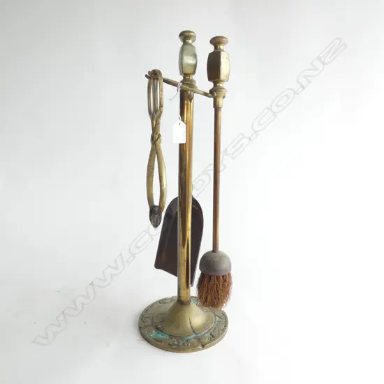 OLD 4 PC FIRE UTENSIL SET WITH STAND H. 550MM