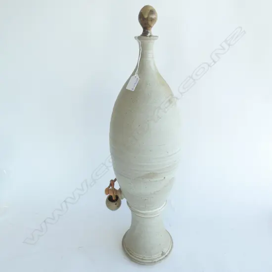 LG POTTERY WATER DISPENSER w STOPPER H. 660MM + DRIP CATCHER