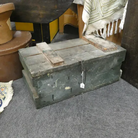GREEN PAINTED AMMUNITION CHEST w. TOOLS