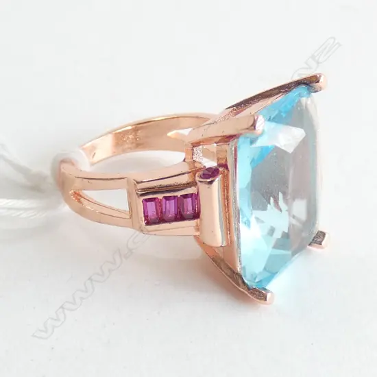PINK GOLD PLATED SYNTHETIC TOPAZ RING