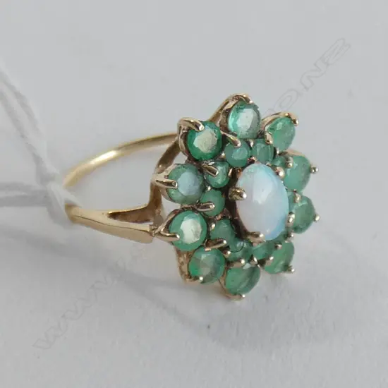 9CT GOLD EMERALD AND OPAL CLUSTER RING