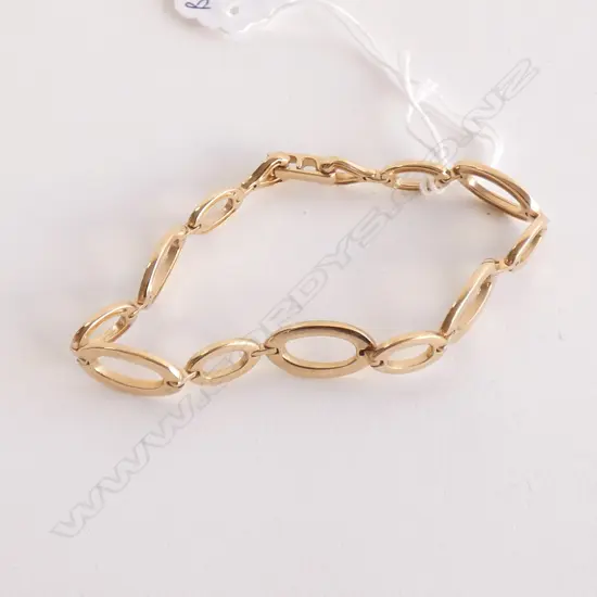 9CT GOLD OVAL LINK BRACELET 13gm