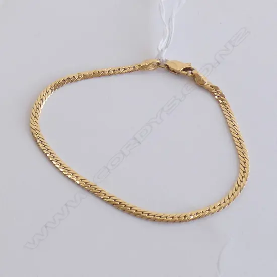 18CT GOLD BRACELET 4.2gm